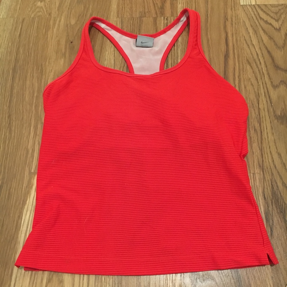 Nike tank top size medium